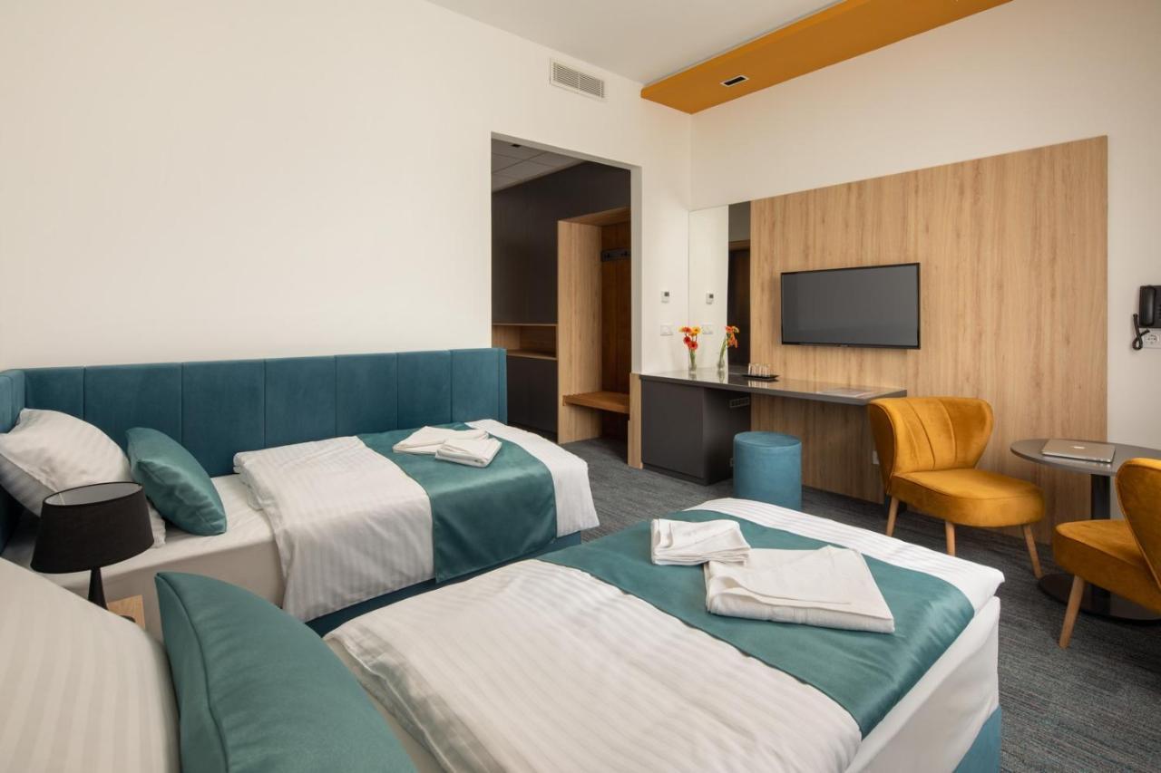 Sziget Hotel Nyíregyháza Extérieur photo